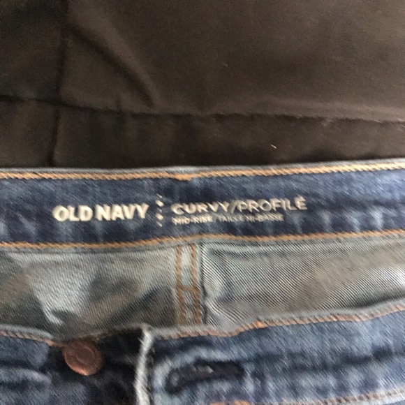 Old Navy Curvy Profile Jeans Size 18 - Picture 2 of 2